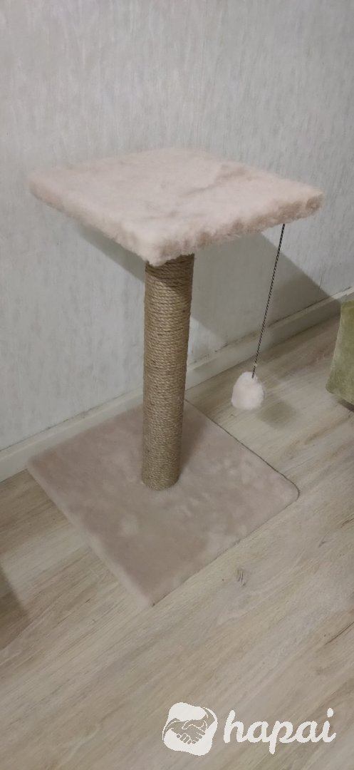 Когтеточка с полкой
