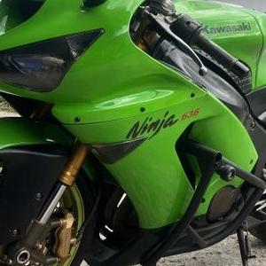 Мотоцикл Kawasaki (636 см) 2005